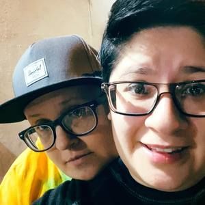 Meet your Posher, Leslie